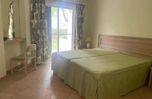 Alpouvar House | Lovely 2 Bedroom Home inside a Resort in Albufeira