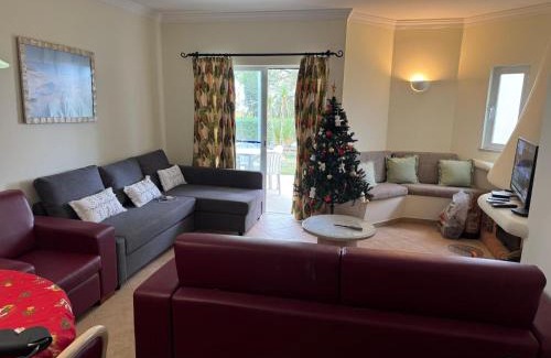 Alpouvar House | Lovely 2 Bedroom Home inside a Resort in Albufeira