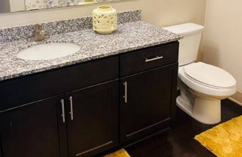 Roswell Apartment | Lovely 2-bedroom located in a great area!