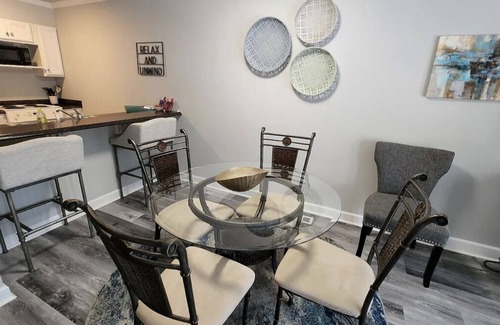 Fairfield Bay Condo | Lovely 2 Bedroom Condo- in the Heart of FFB