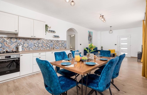 Posedarje Villa | Lovely 2-bedroom villa with WiFi and AC in Slivnica