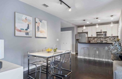 South Eola Condo | Lovely 2BD 2BTH Thorton Park Condo w/secure parking