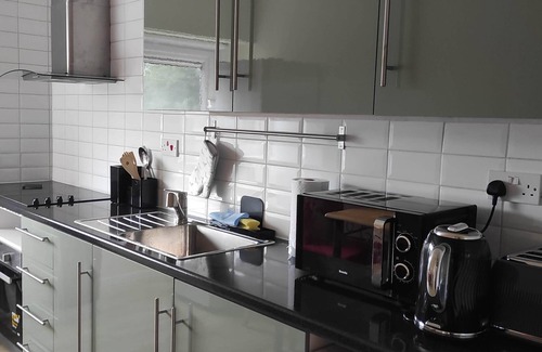 Garforth House | Lovely 3 Bed House in the surroundings of Leeds