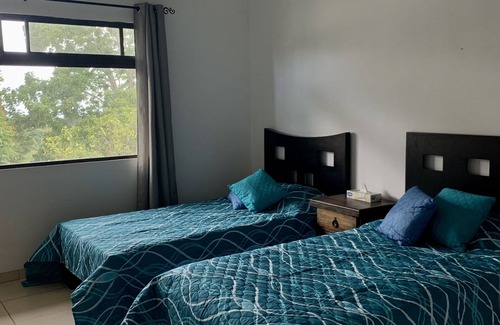 Roble Apartment | Lovely 3 bedroom apartment overlooking Christmas tree farm