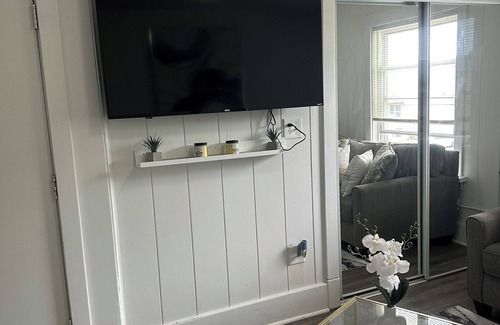 Cicero Apartment | Lovely 3-bedroom apartment with AC in Cicero