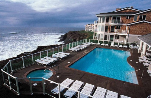 Depoe Bay Condo | Lovely 3-bedroom condo with private corner ocean view and 2 deck areas.