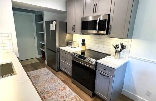 Harbor Springs Condo | Lovely 3-Bedroom Condo Northern MI- Pool & PickleballnSleeps 6, 4 beds 2.5 Baths