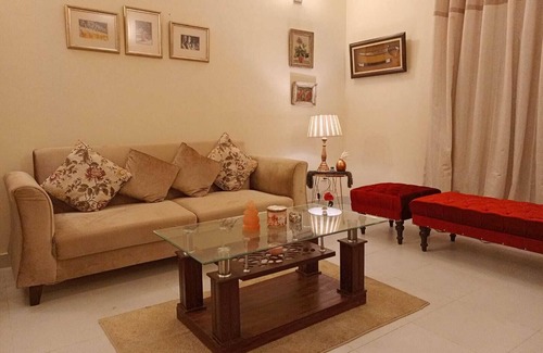 Karachi District Villa | Lovely 3-bedroom villa in Bahria town Karachi with WiFi, AC