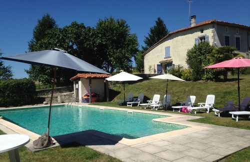 Brossac Cottage | Lovely 3* cottage for 6 with large shared pool and fantastic views