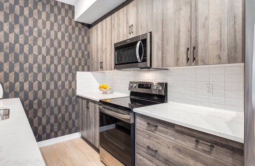 Bridgeland Apartment | Lovely 3BR unit in the heart of Calgary