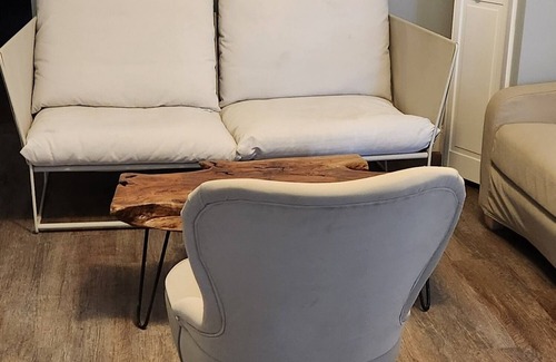 Downtown Baltimore House | Lovely 4-bedroom home in Baltimore for a relaxing getaway, travel work & study