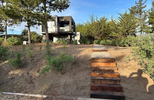 Pichilemu House | Lovely 4-bedroom house with WiFi in Punta de lobos Surf capital
