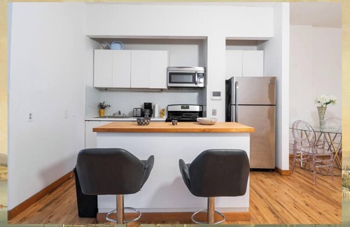 Tribeca Apartment | Lovely 4BR APT in Downtown Tribeca!