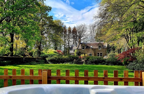 Arbroath House | Lovely 6-bed country house with pool, nr Arbroath