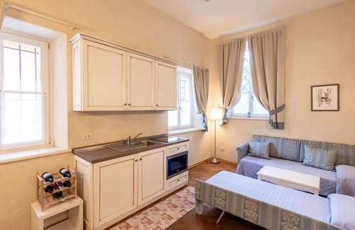 Strassoldo Apartment | Lovely apartment for 4 people with WIFI, A/C, TV and patio