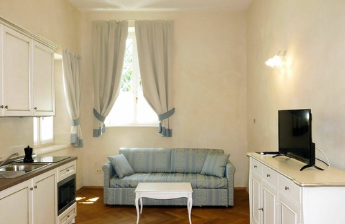 Strassoldo Apartment | Lovely apartment for 4 people with WIFI, A/C, TV and patio