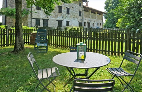 Strassoldo Apartment | Lovely apartment for 2 guests with patio and pets allowed