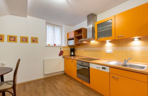 Tanvald Apartment | Lovely apartment for 12 guests with WIFI, TV and pets allowed