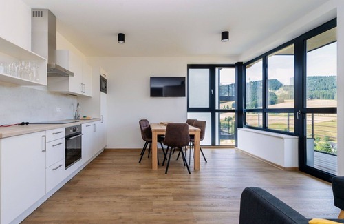 Loucna Pod Klinovcem Apartment | Lovely apartment for 5 guests with WIFI, TV and balcony