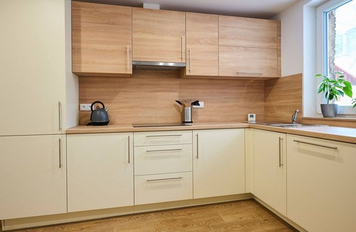 Desna Apartment | Lovely apartment for 4 guests with WIFI, pool, TV and patio