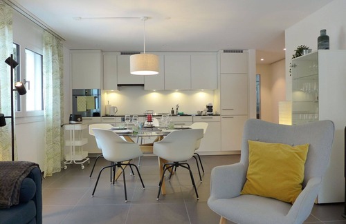 Blausee Apartment | Lovely apartment for 4 guests with WIFI, TV, terrace and panoramic view