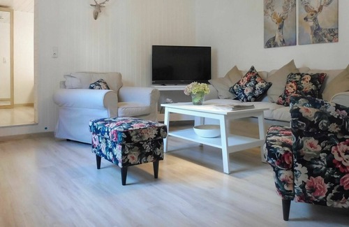 Steinhorst Apartment | Lovely apartment for 4 guests with WIFI, TV, terrace, pets allowed and parking