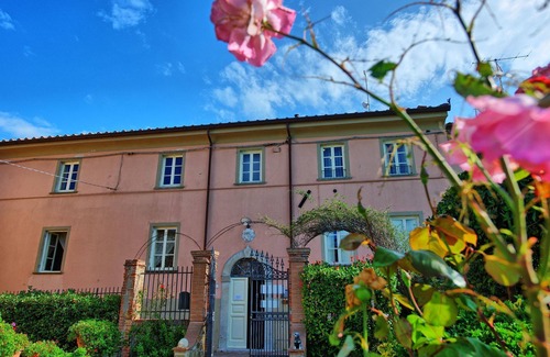 Massarosa Apartment | Lovely apartment for 2 guests with WIFI, pool, close to Viareggio