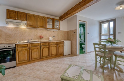 Rukavac Apartment | Lovely apartment for 3 guests with WIFI, A/C and TV