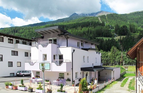 Soelden Apartment | Lovely apartment for 4 people with WIFI and TV