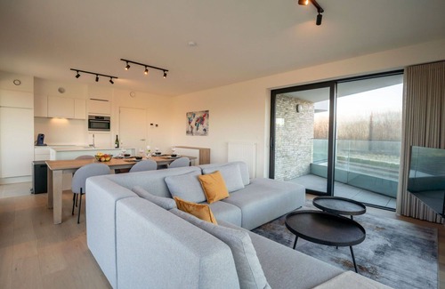 Blankenberge Apartment | Lovely apartment for 4 people with WIFI, TV and terrace