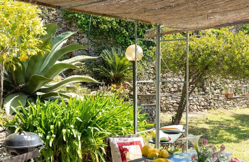 Prela Apartment | Lovely apartment for 9 people with TV, patio and pets allowed