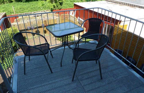 Westerholt Apartment | Lovely apartment for 4 guests with WIFI, TV, patio and pets allowed