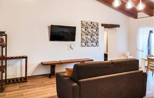 Lubriano Apartment | Lovely Apartment In Lubriano With Sauna