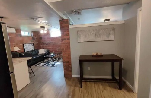 Sherman Hill Apartment | Lovely Apartment in Historic Sherman Hills #14
