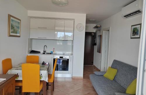 Cervar Porat Apartment | Lovely apartment near the beach with a sea view