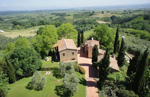 Montaione Apartment | Lovely apartment with pool, WIFI, A/C, TV, pets allowed and parking, close to San Gimignano