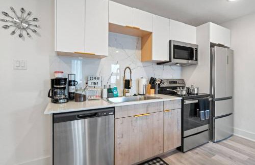 Peak's Suburban Addition Apartment | Lovely Apt 5mins from Big Tex Free Prk