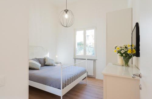 Azzano Apartment | Lovely Corner in the Heart of the Lake by Rent All Como