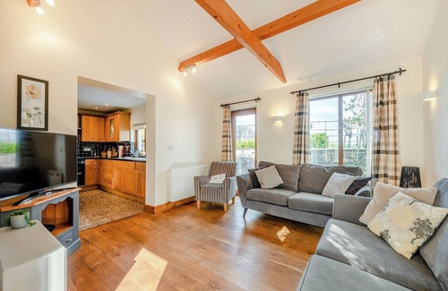 Llansadwrn Cottage | Lovely detached cottage situated in the Carmarthenshire countryside.