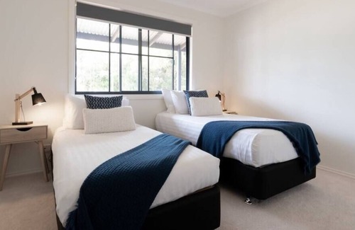 Binalong Bay House | Lovely Family Home in Binalong Bay with Bike Shed