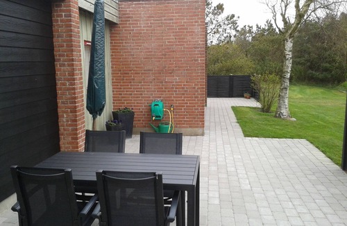 Morsø Municipality House | Lovely holiday house located at the 1st row close to the beach. Free Wi-fi.