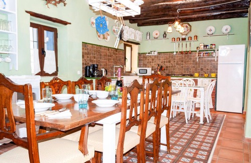 Arenas del Rey House | Lovely home in Arenas del Rey with WiFi