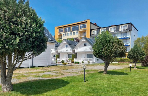 Darlowko House | Lovely home in Darlówko with WiFi