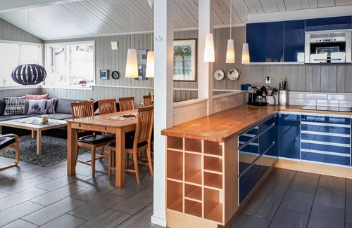 Øvre Ramse House | Lovely home in Dølemo with sauna