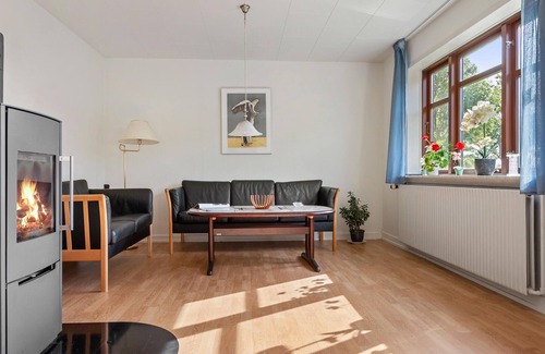 Dronninglund House | Lovely home in Dronninglund with WiFi