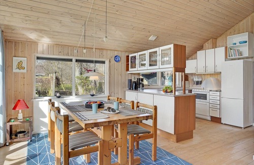 Faxe Ladeplads House | Lovely home in Faxe Ladeplads with WiFi