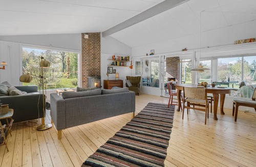 Ordrup House | Lovely home in Fårevejle with WiFi