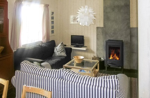 Sor-Fron House | Lovely home in Gålå with sauna