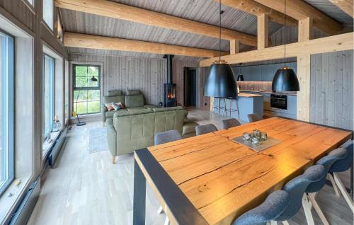 Sor-Fron House | Lovely Home In Gålå With Sauna