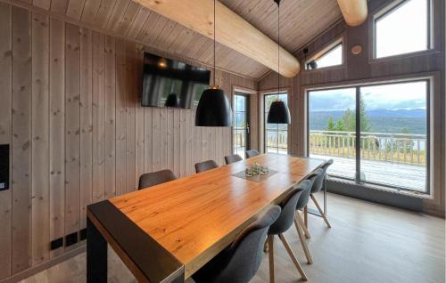 Sor-Fron House | Lovely Home In Gålå With Sauna